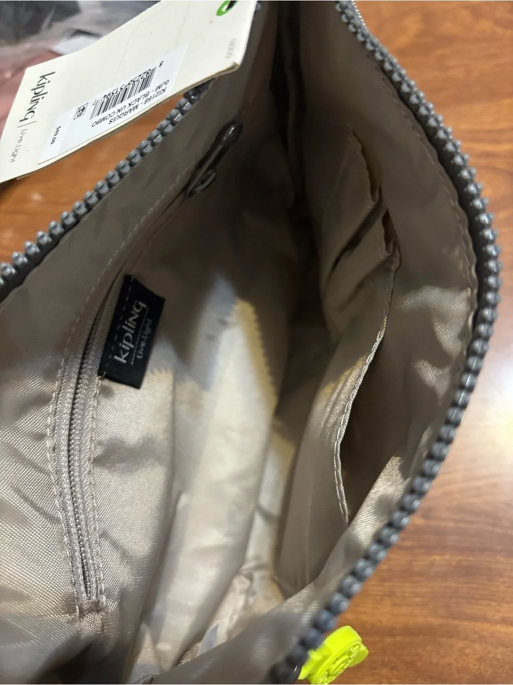 Kipling Marquis travel pouch NWT